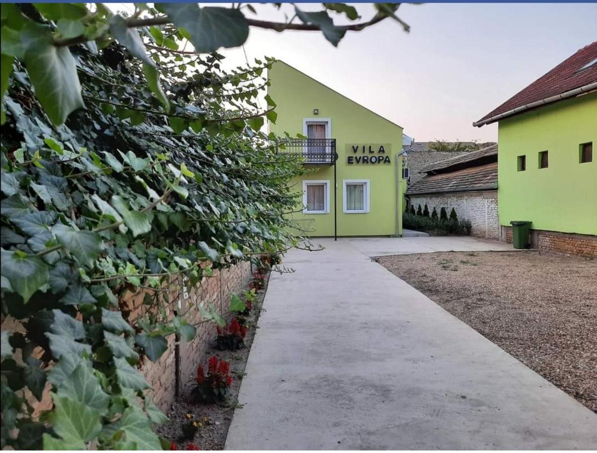 Vila Evropa Apartment Sombor Ngoại thất bức ảnh
